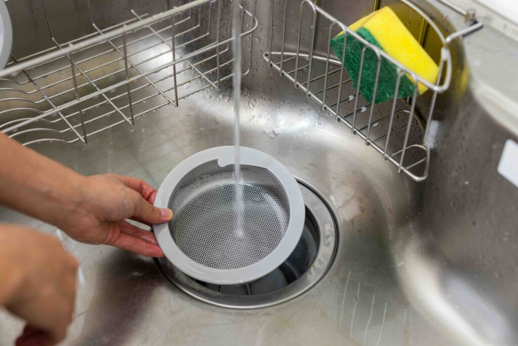 Clean Your Garbage Disposal With Baking Soda and Vinegar 1024x683