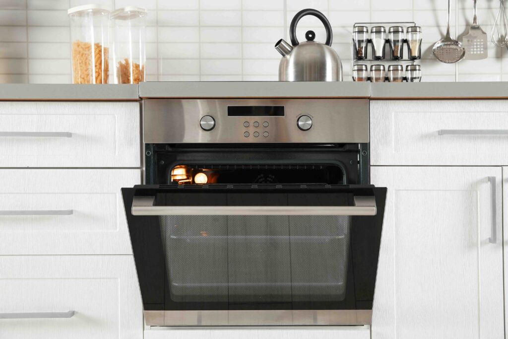 How Long Does an Oven Last Lifespan Signs Tips 1 1024x683
