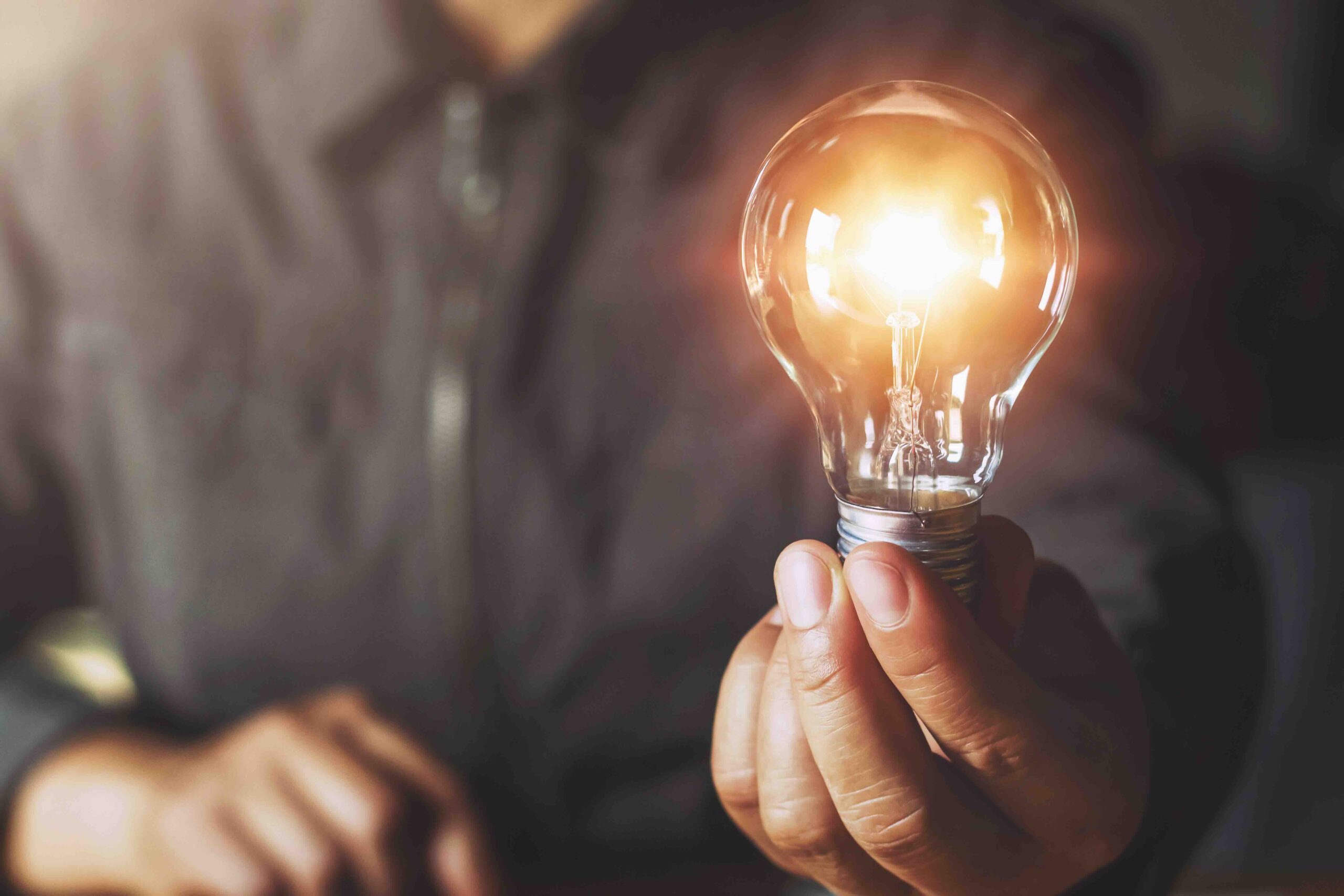 Standard Base Incandescent Light Bulbs What to Know scaled
