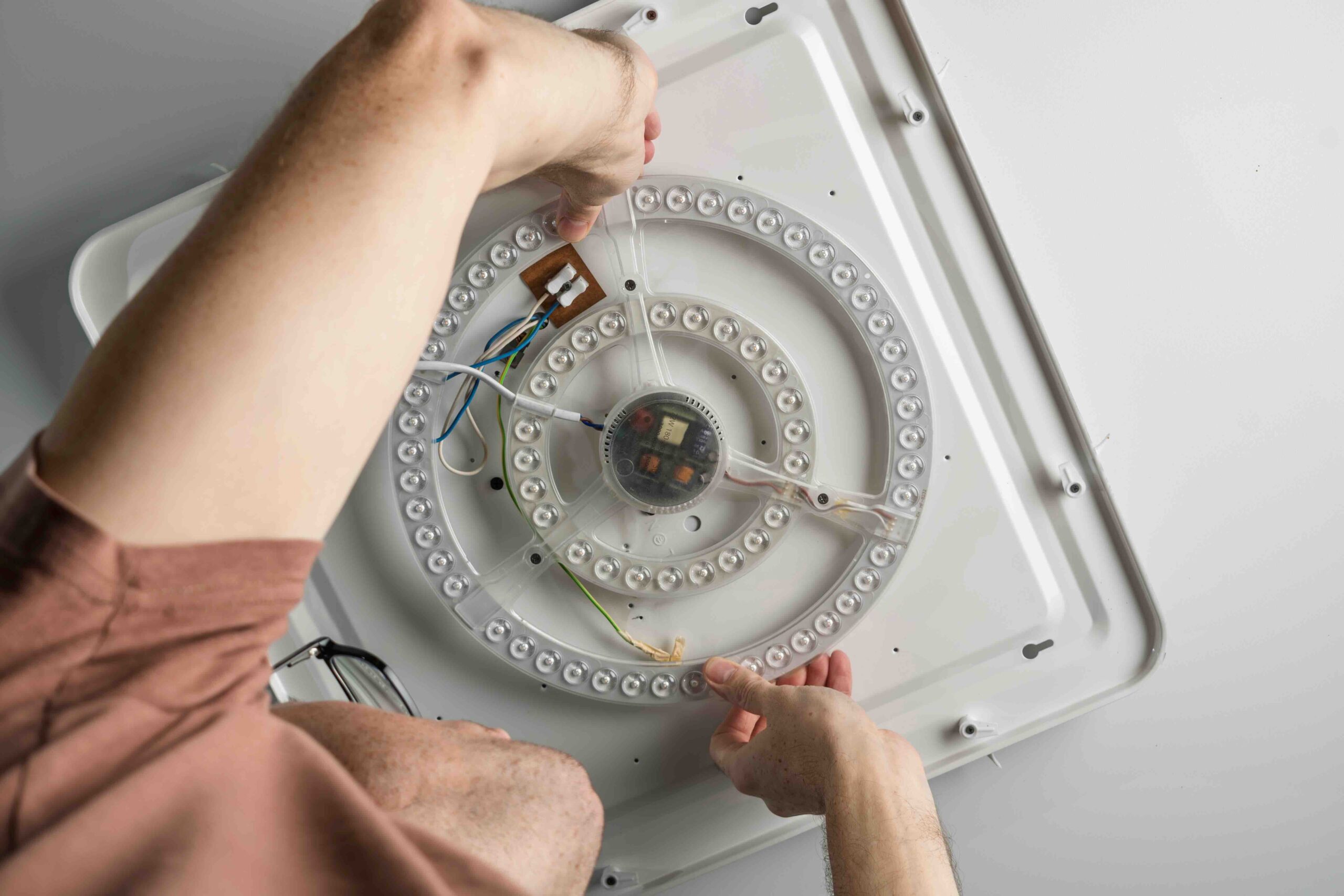 Light Fixture Socket Types Problems and When to Act scaled