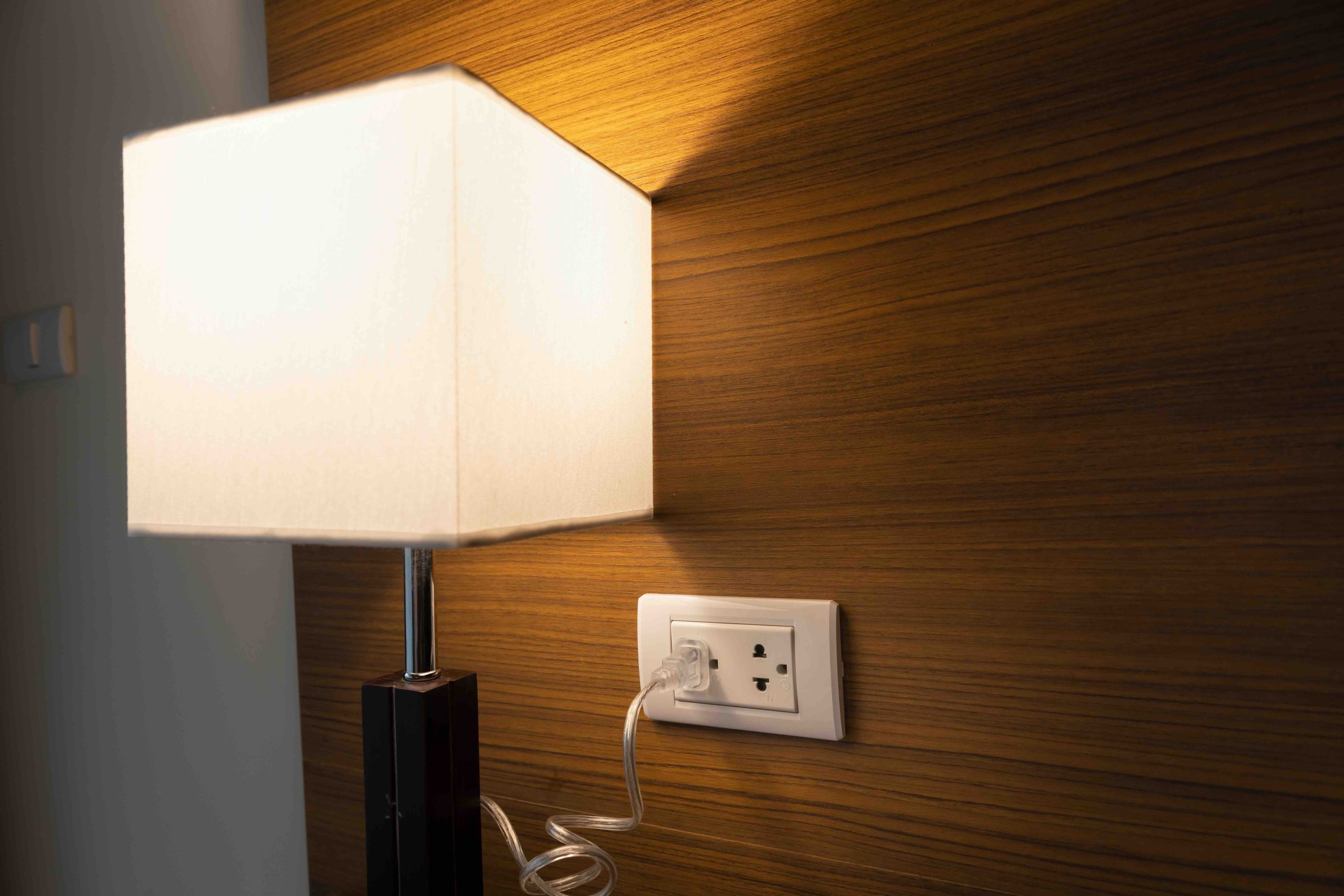Lamp Socket With USB and Ground: What You Need to Know