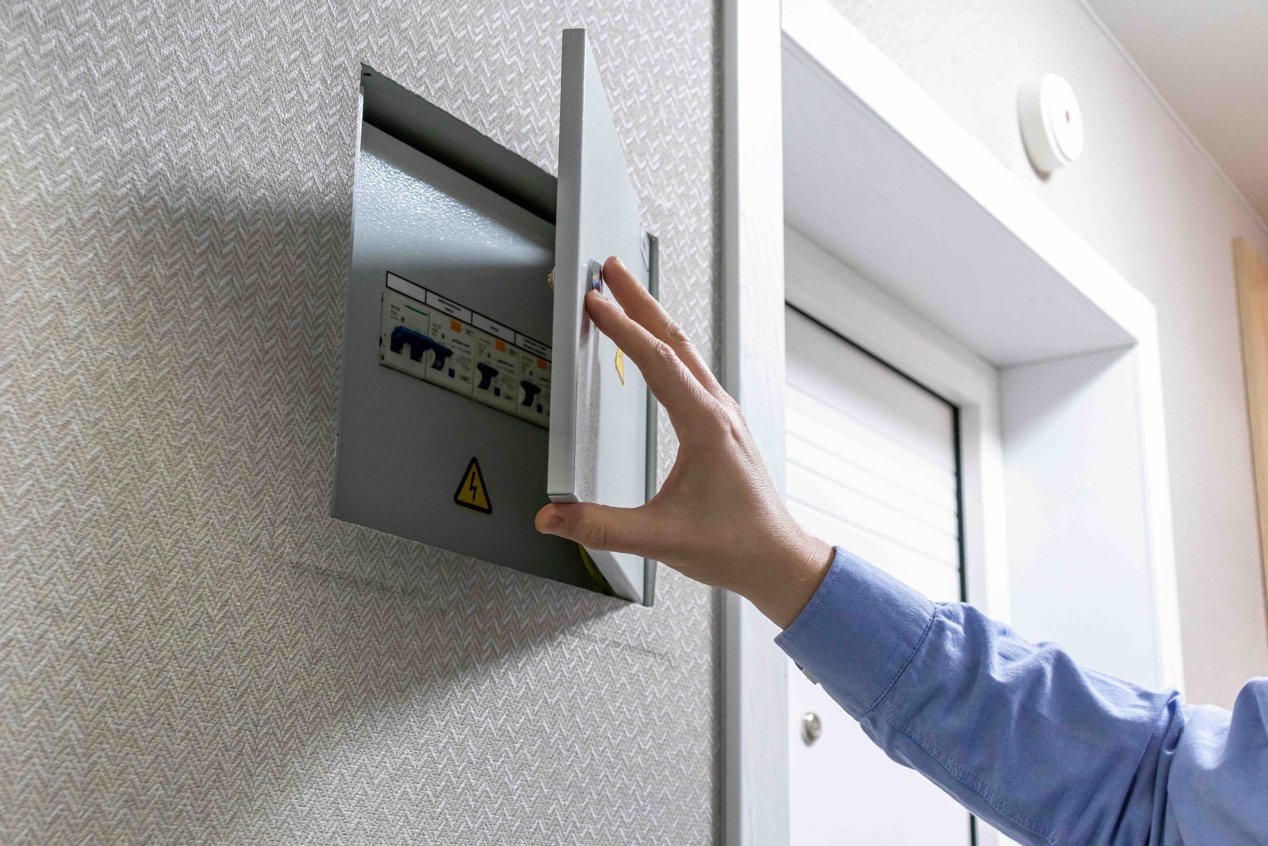 Breaker Panel Cover Replacement: What Homeowners Should Know