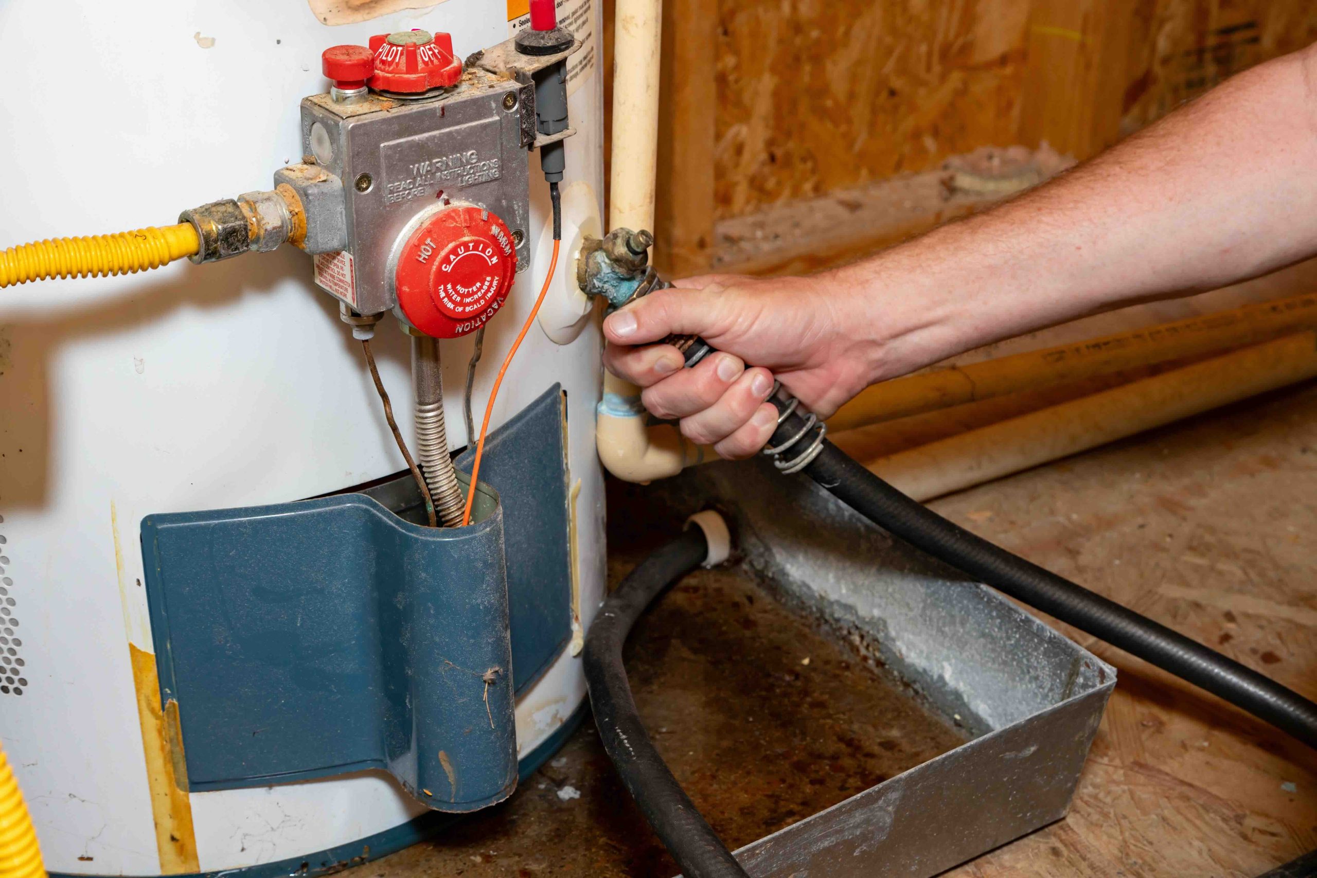 How to Drain a Water Heater Quickly and the Right Way