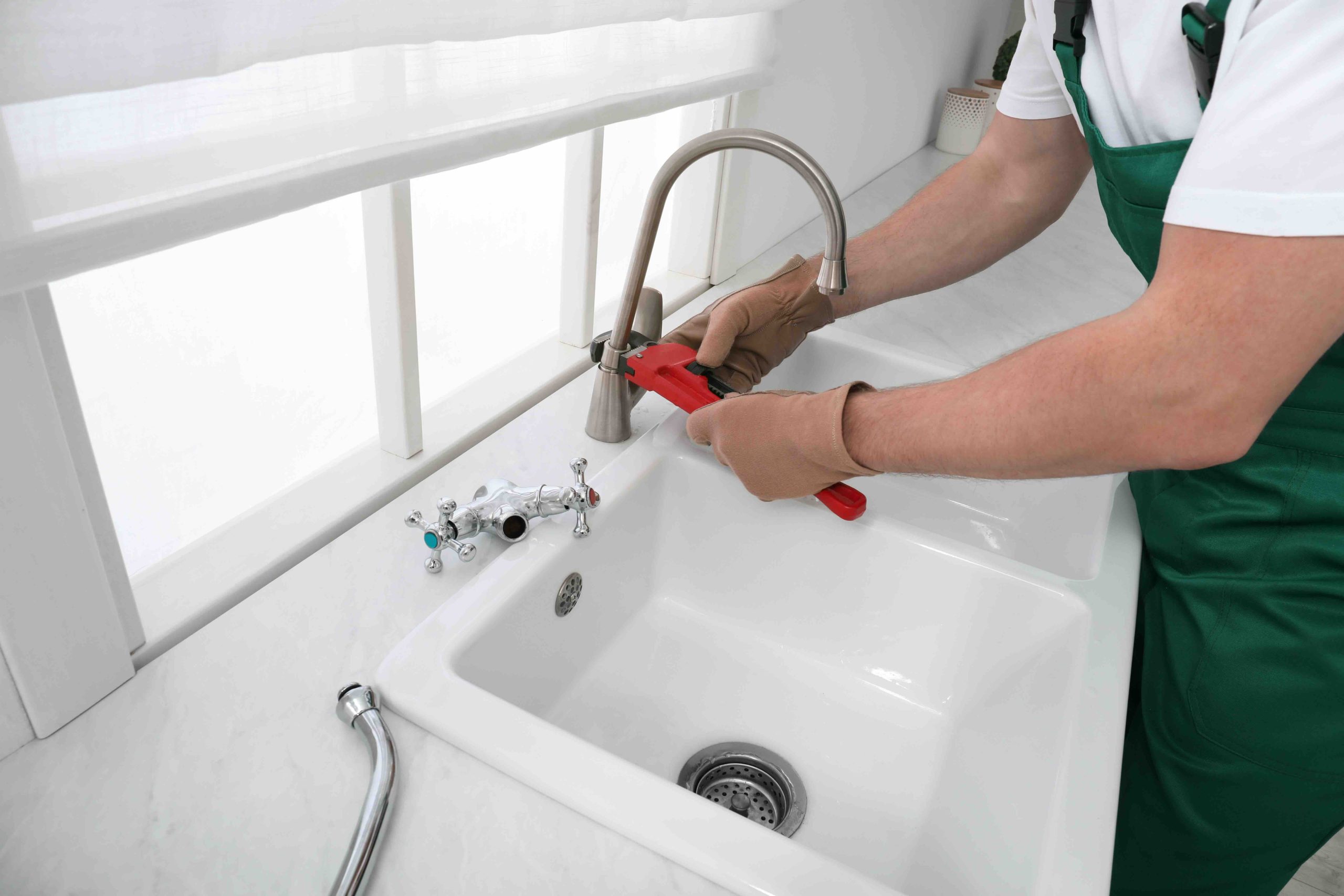 Replacing a Kitchen Faucet: What You Need to Know