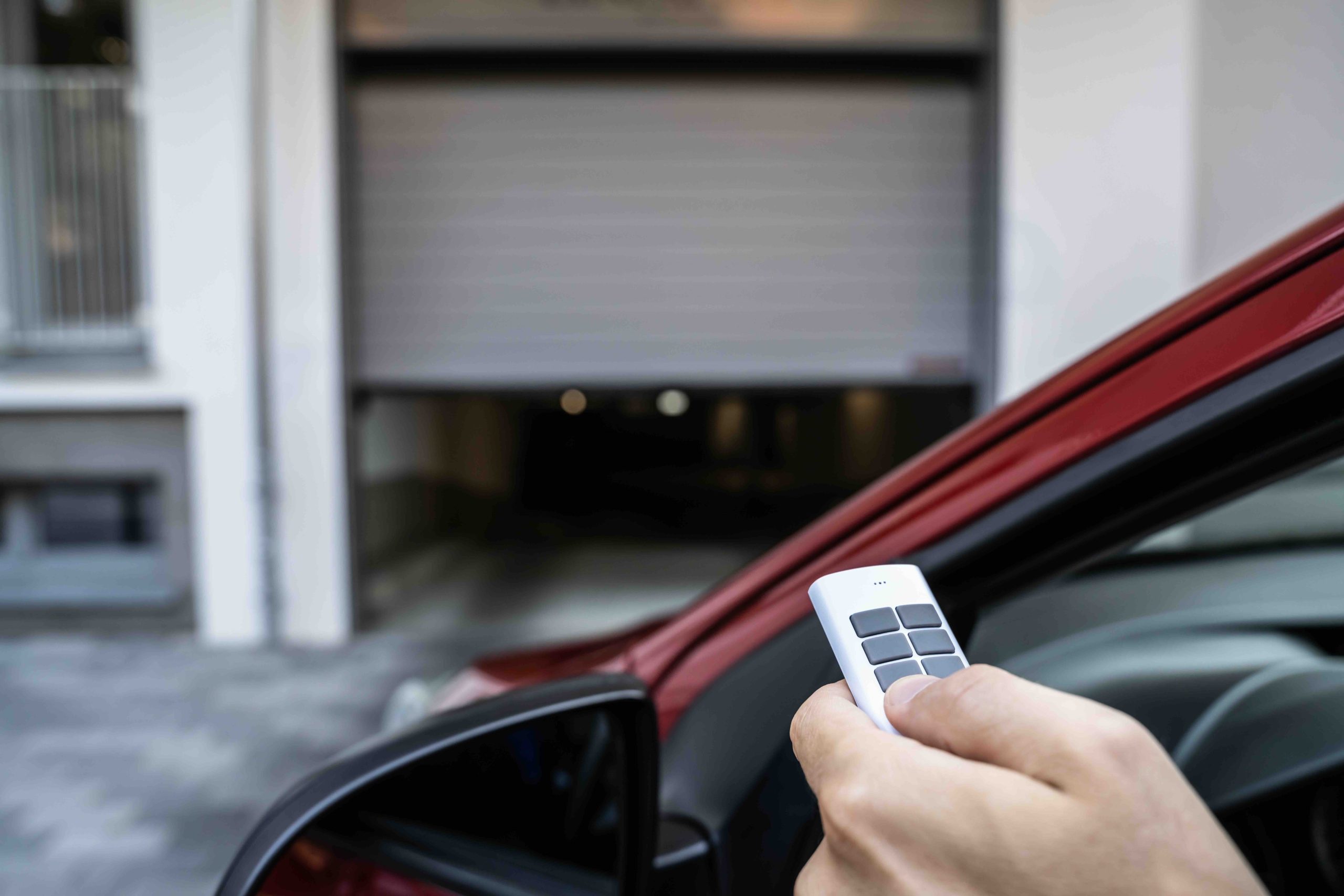 Garage Door Clicker Stopped Working? Here Is the Fix